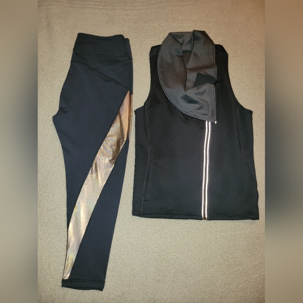 CALIA by Carrie Underwood active set - L/XL